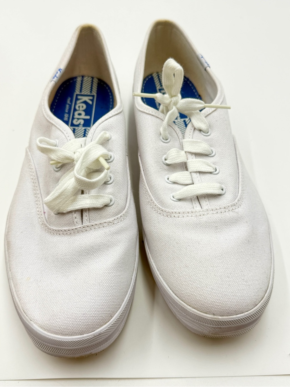 Keds White Canvas Low-Top Lace-Up Sneakers 10W